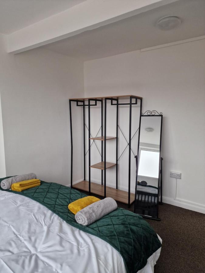 Balco Sherwood Apartment - 2 Bedrooms, 5 Beds - Sky Tv And Internet ノッティンガム エクステリア 写真
