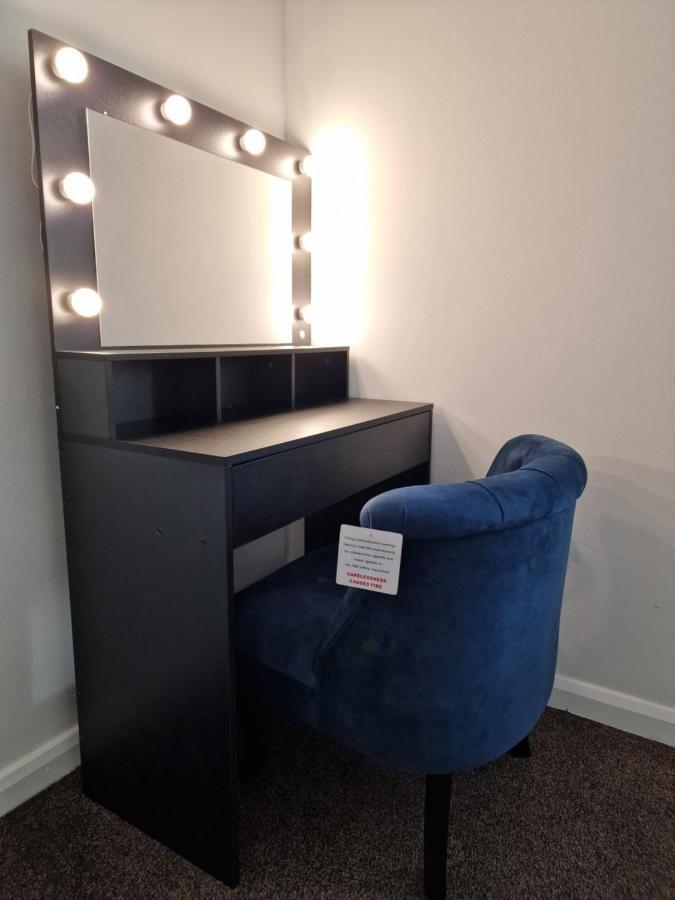 Balco Sherwood Apartment - 2 Bedrooms, 5 Beds - Sky Tv And Internet ノッティンガム エクステリア 写真