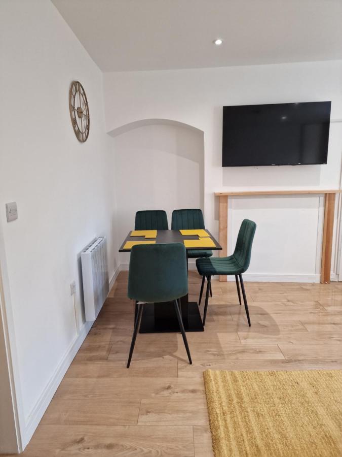 Balco Sherwood Apartment - 2 Bedrooms, 5 Beds - Sky Tv And Internet ノッティンガム エクステリア 写真
