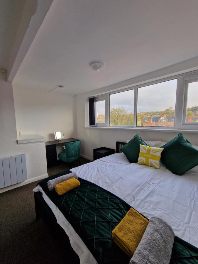 Balco Sherwood Apartment - 2 Bedrooms, 5 Beds - Sky Tv And Internet ノッティンガム エクステリア 写真
